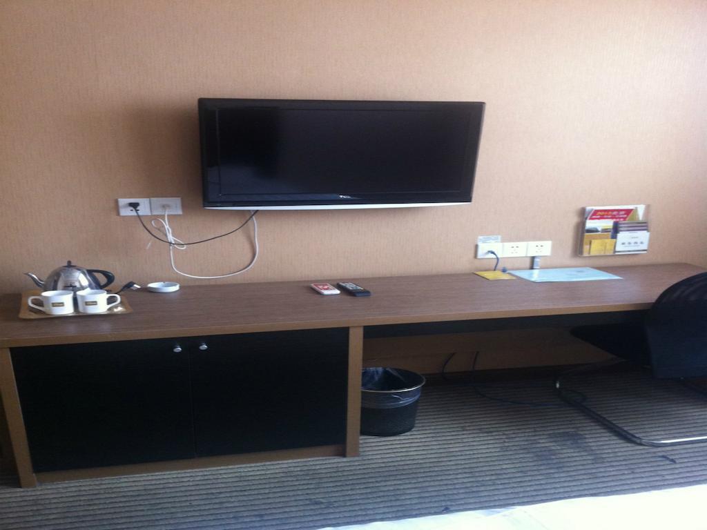 Shindom Yongdingmen Hotel 2*